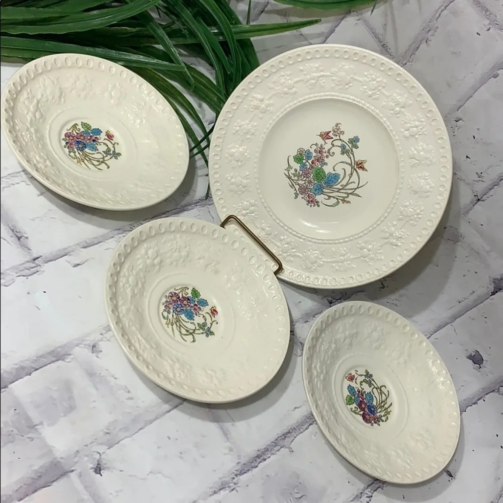 Vintage Wedgewood Montreal Wellesley Bread and Butter Plate and 3 Dessert Bowls